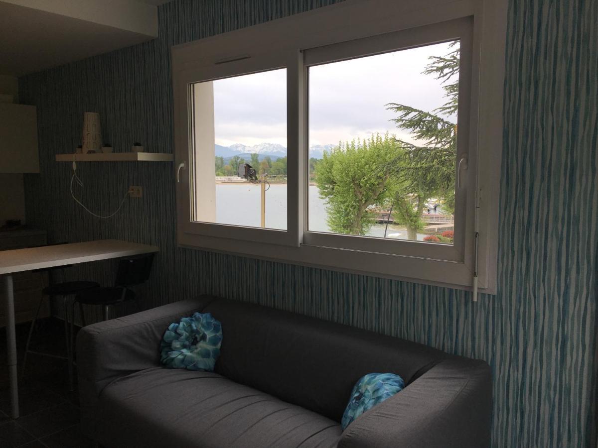Pause Detente Sur La Port Du Bourget Du Lac Le Bourget-du-Lac Exterior photo